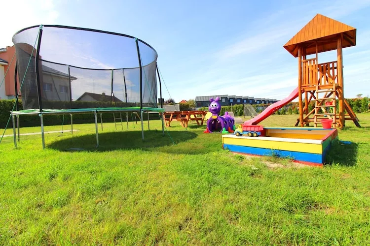 Piętrowe domki wakacyjne z 2 sypialniami w Rewalu-Garten Sommer