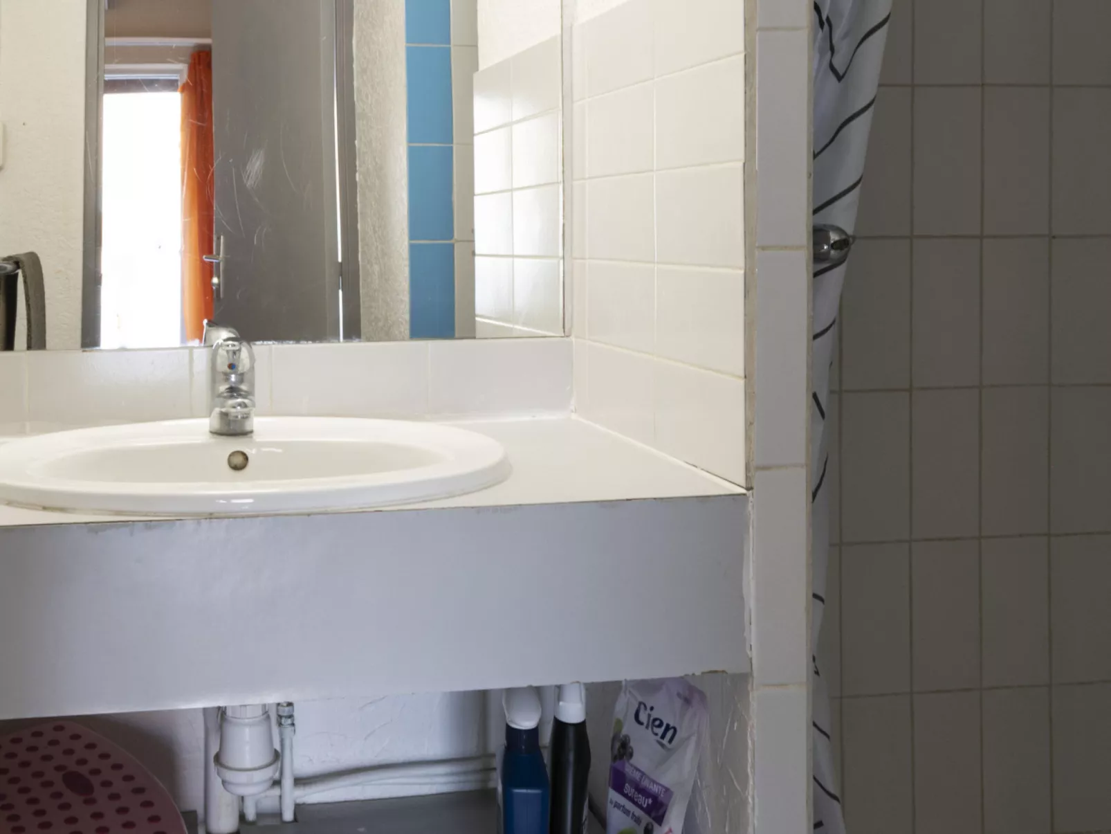 Les Ondines 2-Drinnen