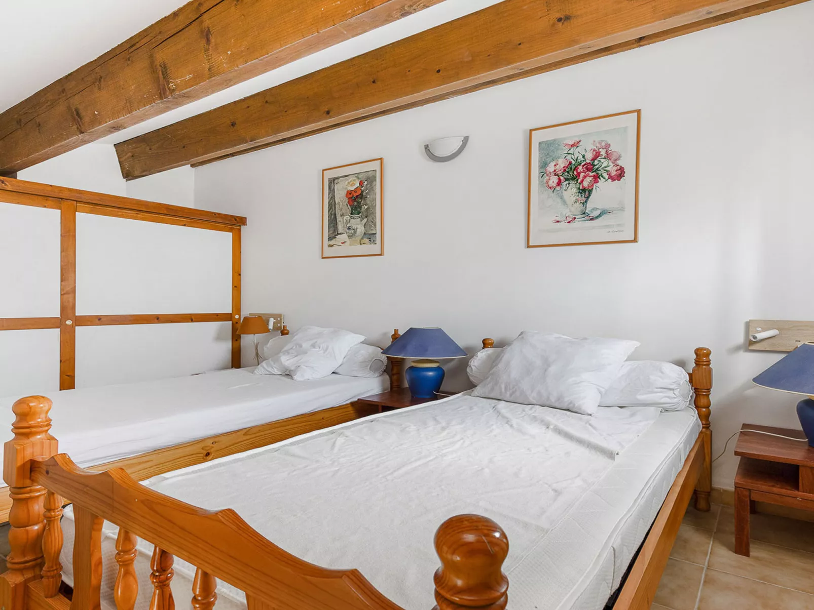 Les Ondines 2 - Inside