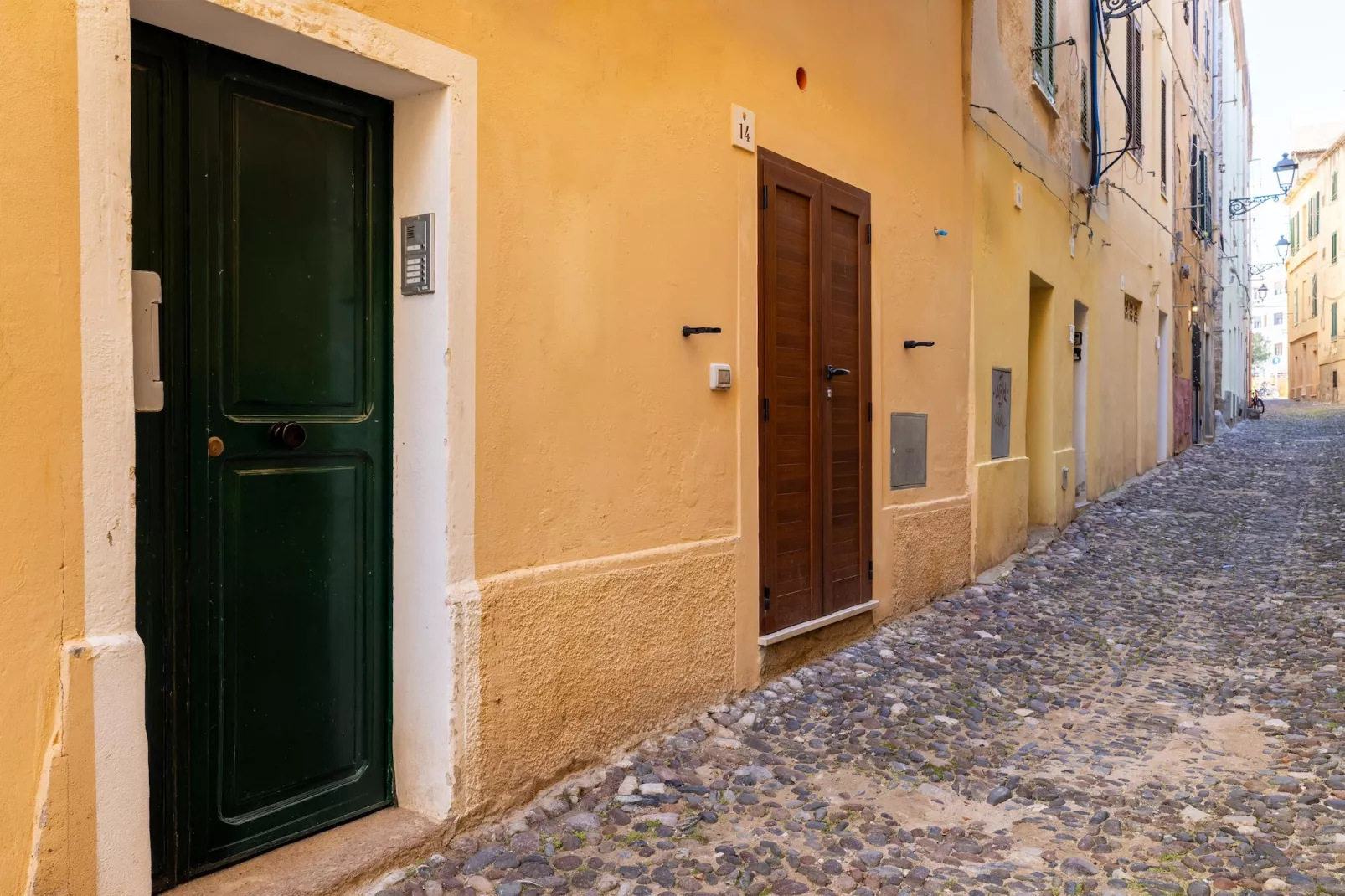 MONOLOCALE BURAGNA-Exterior in summer