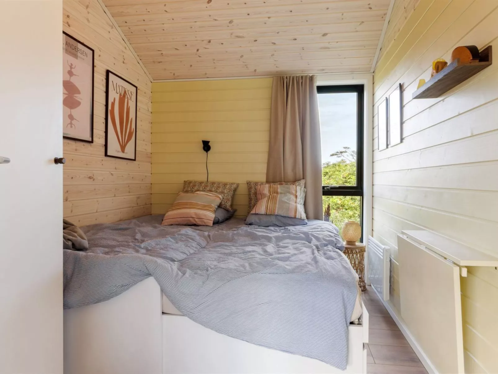 "Afkar" - 900m from the sea-Inside