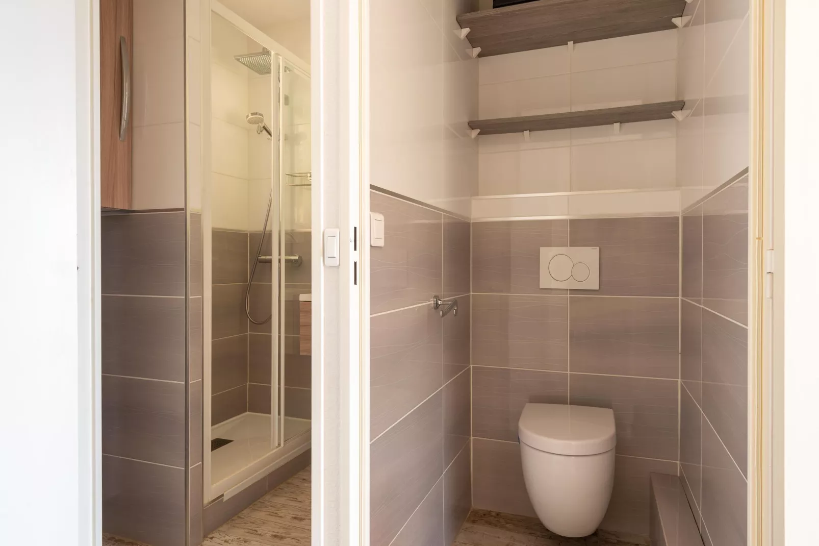 Le Mazet Elly & Julian-Bathroom