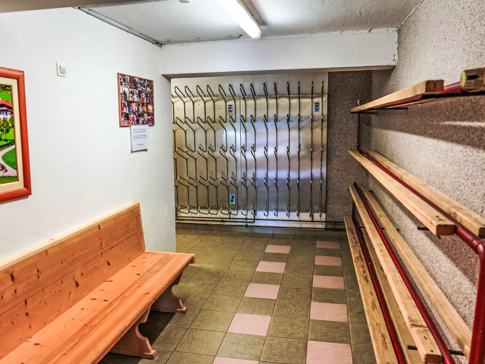 Aparthotel Iris-Inside