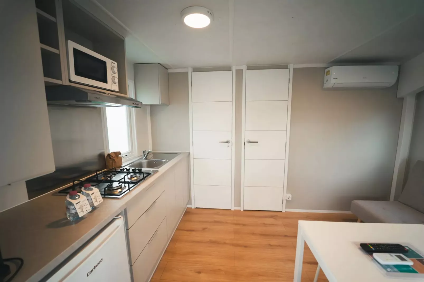 HOLA CAMP CHILCHES-Comfort 2-Küche