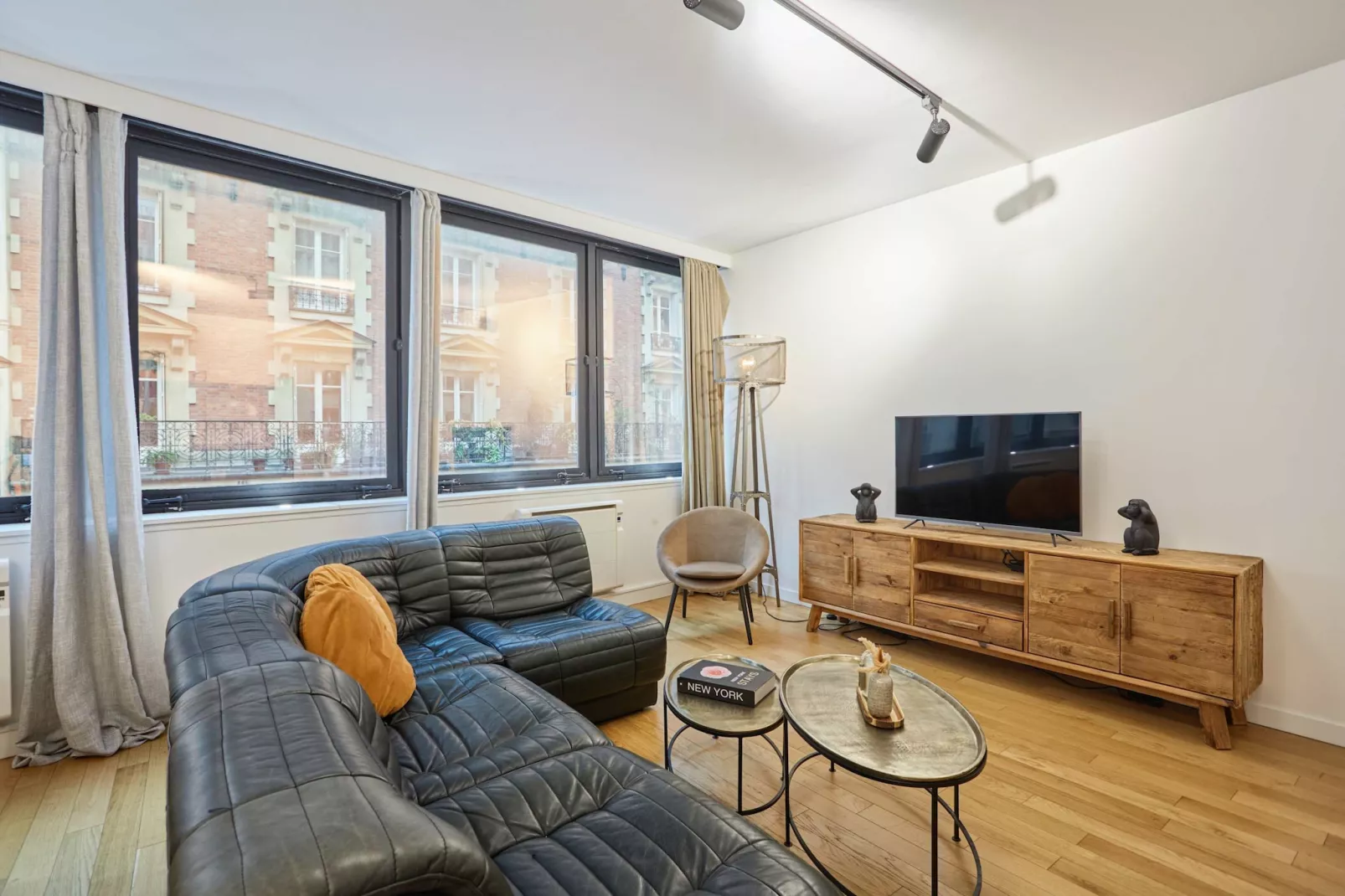 RUE DES MOINES 2-Nicht zugeordnet