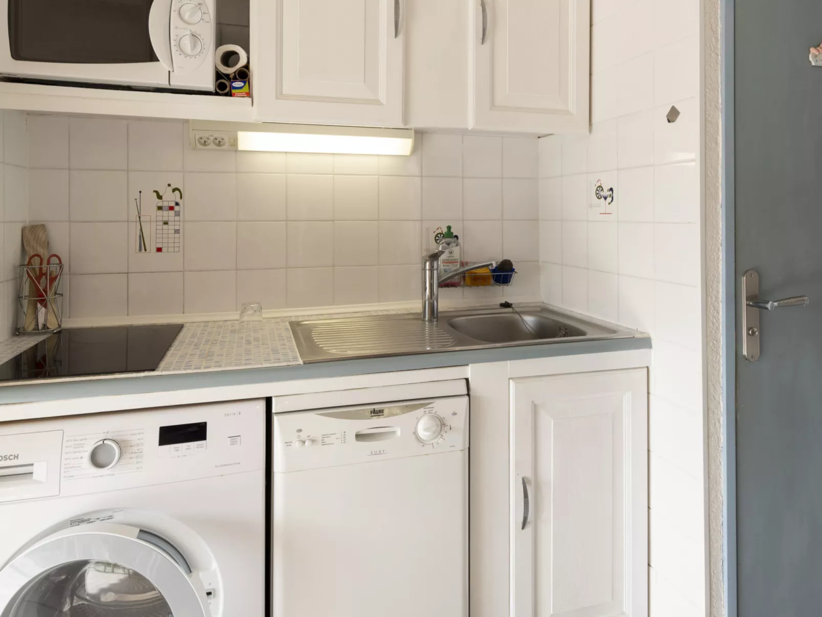 Les Ondines 2 - - Inside