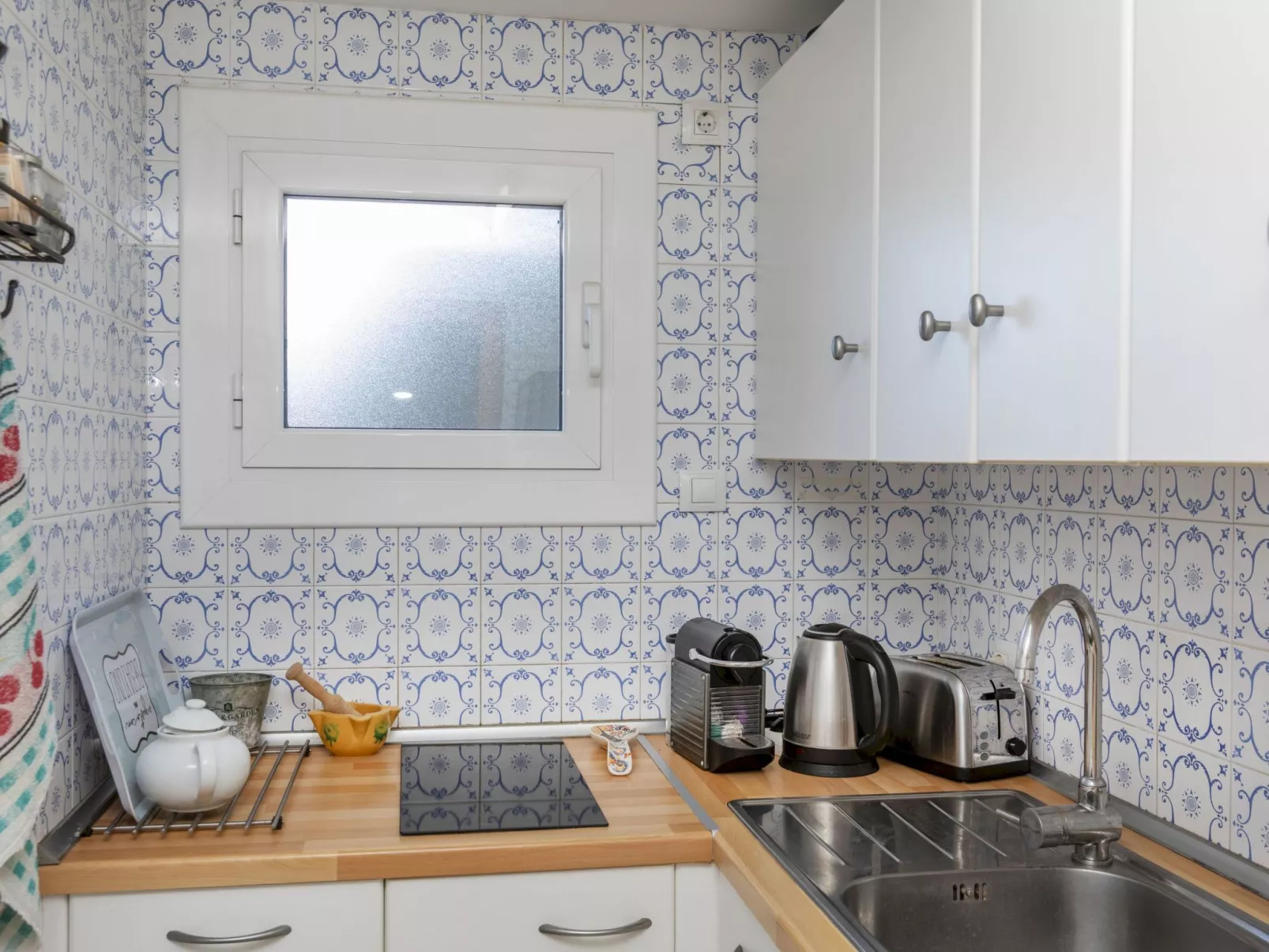 Miramar Hills-Drinnen