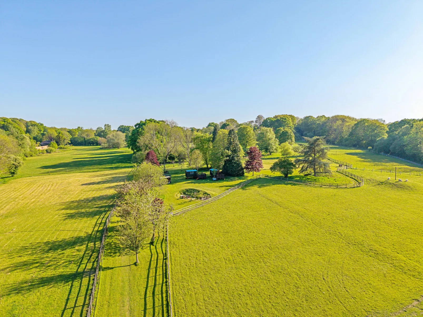 Shepherd's Hut at Hilltop Farm - Outside