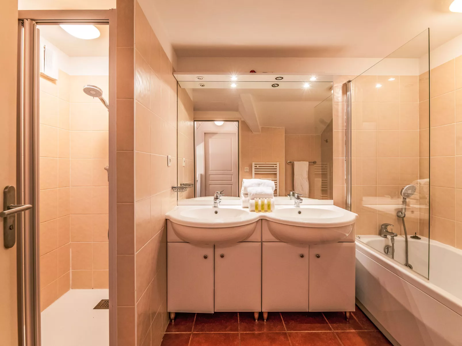 Le Jardin Mauresque-Inside