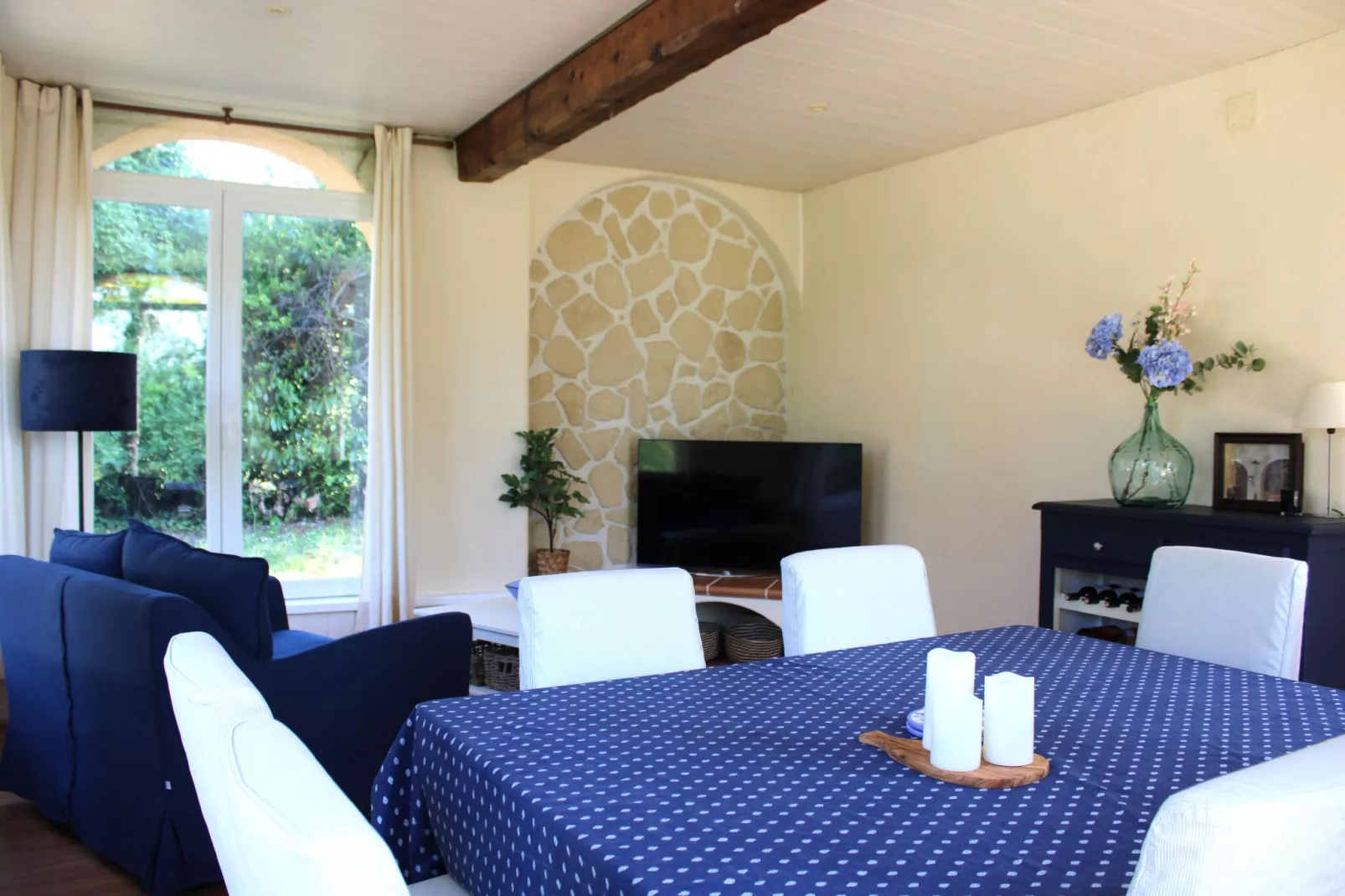 Villa La Mayanne-Living room