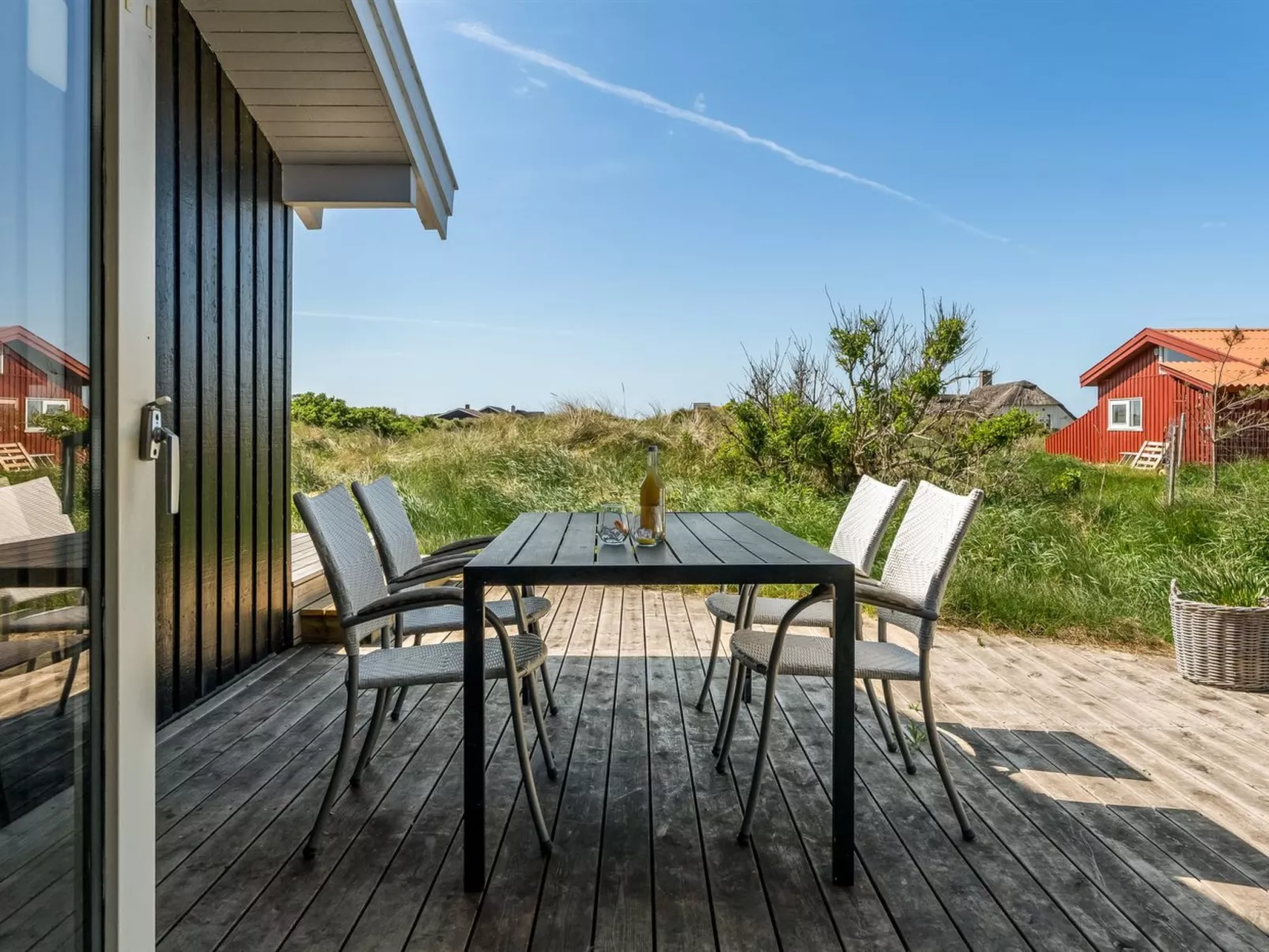 "Askrik" - 350m from the sea - Outside