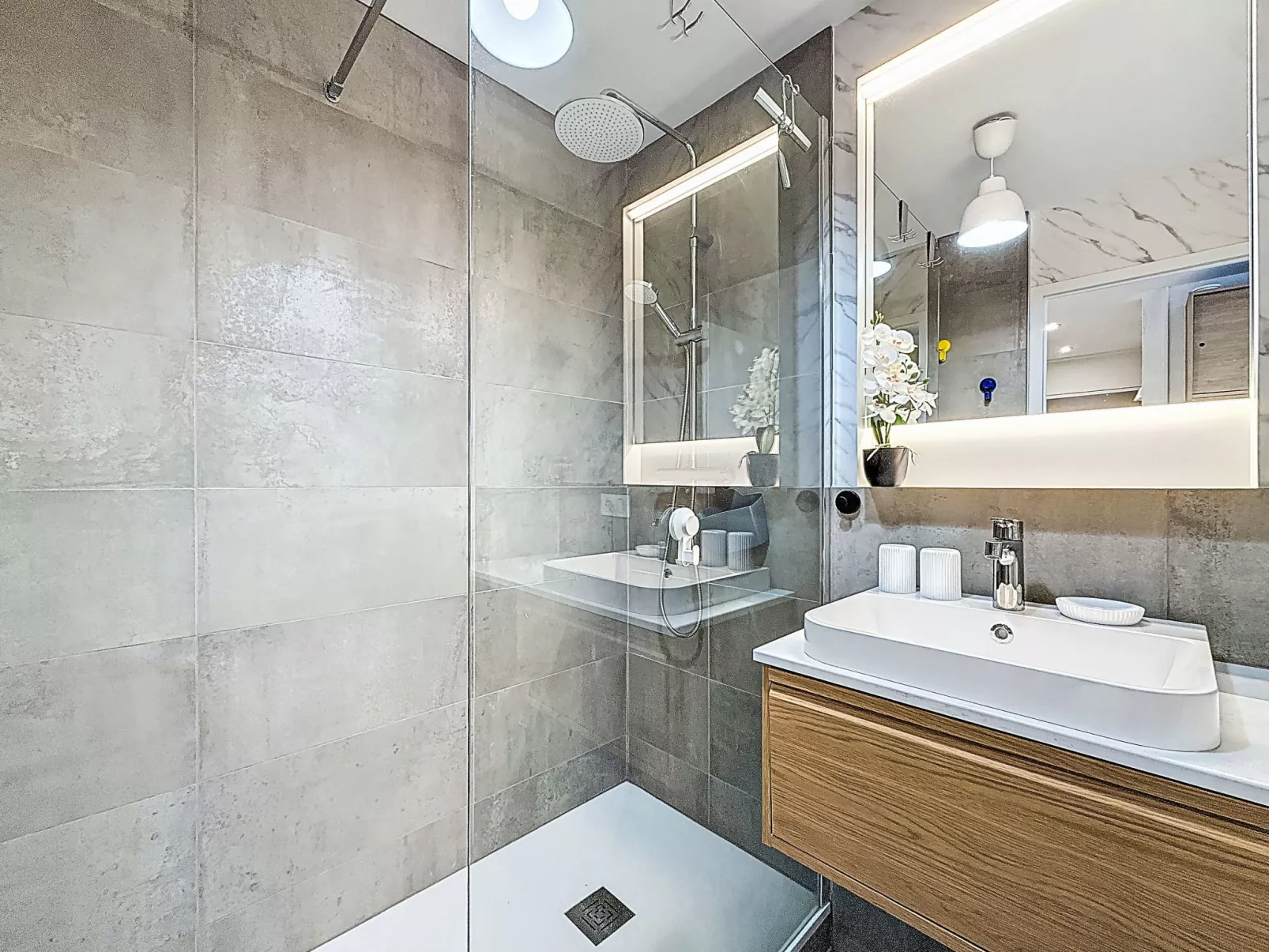 Le Curling B (Val Claret) - Dedans