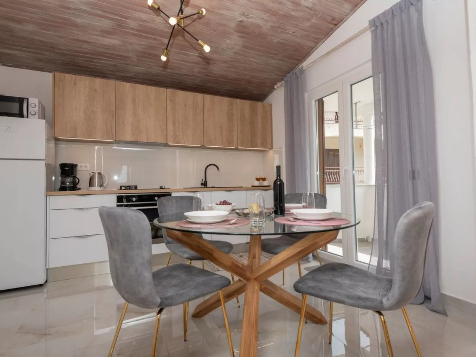 In Gornja Brela mit Sonnenterrasse und Panoramablick - Image-tags.info