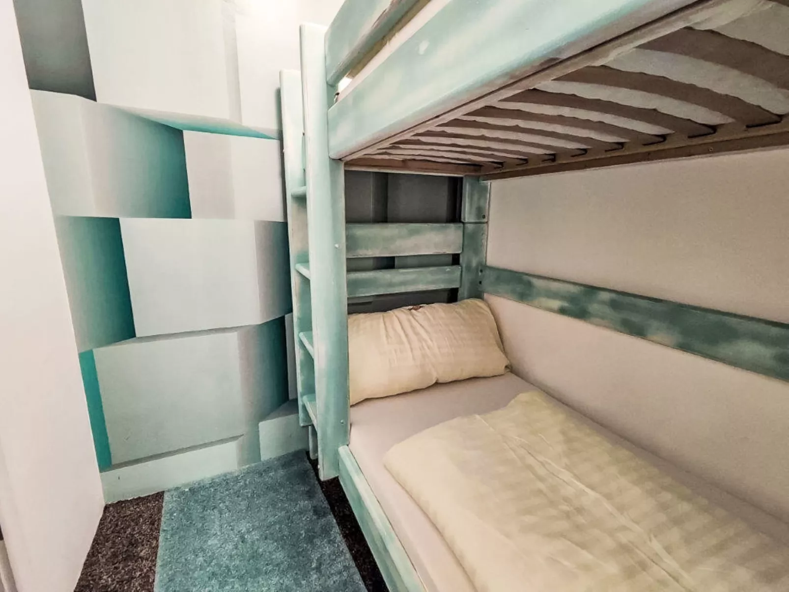 Urban & Florian Apt.67 Family - Drinnen