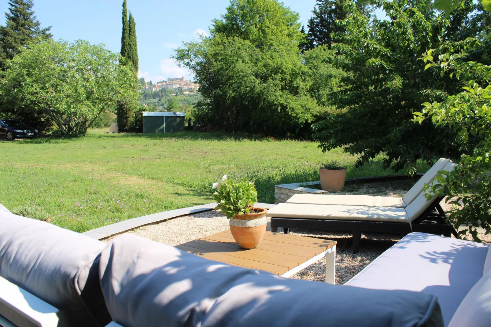 Villa La Mayanne-Gardens summer