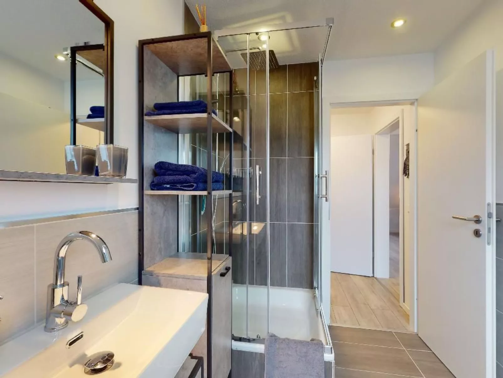 Urgemütliche Maisonnette Wohnung mit Klimaanlage - Image-tags.info