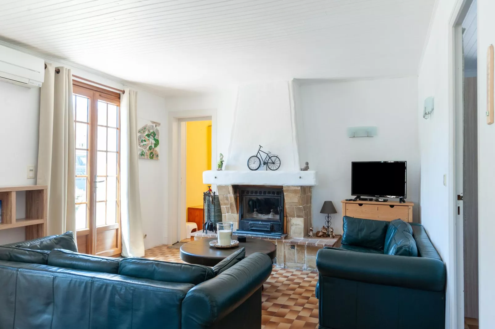 La Pouponne-Living room