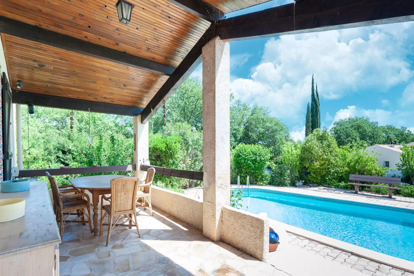 La Pouponne-Terrace balcony
