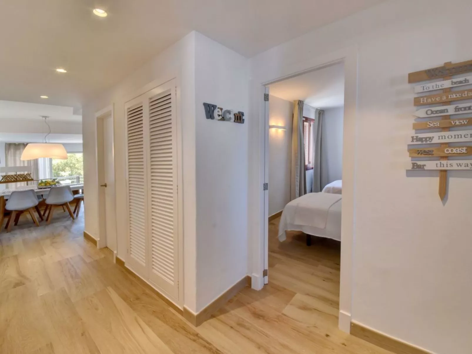 Neu renoviertes, modernes Apartment für 4 Personen, direkt an der Cala Ferrera - Drinnen