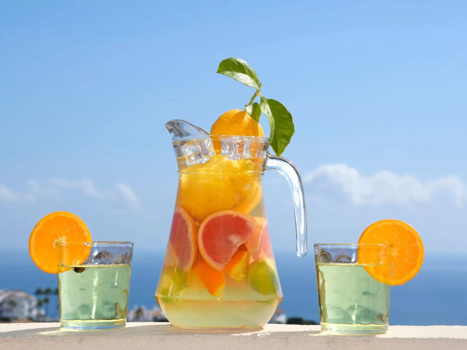 Penthouse, Jacuzzi, Meerblick, BBQ,wifi, AC - Dehors