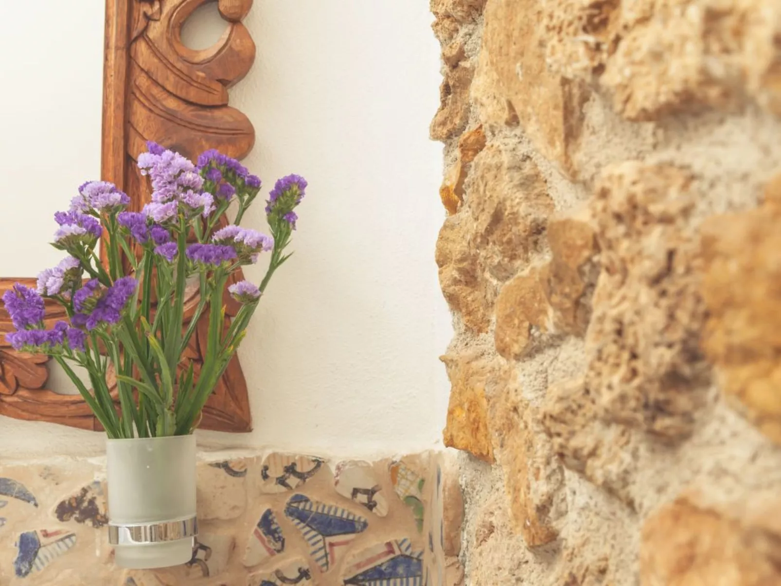 Lila Wohnung mit Schwimmbad und Meerblick - Image-tags.info