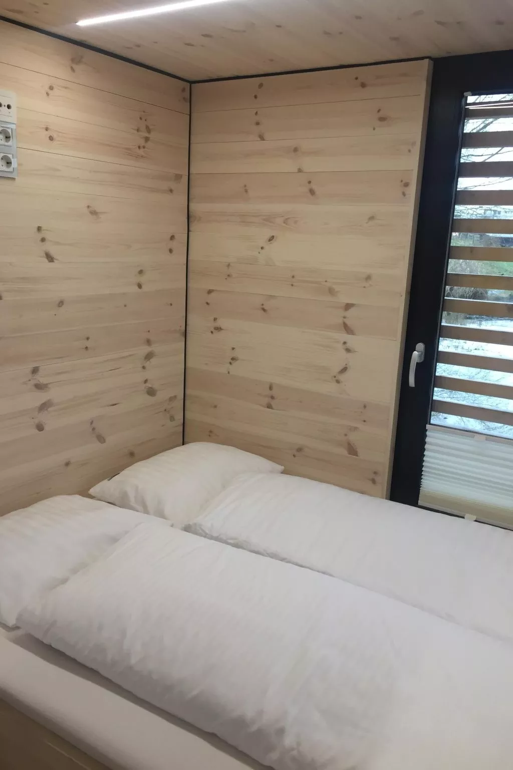 Hausboot für vier Personen mit Kamin und Terrasse - Image-tags.info