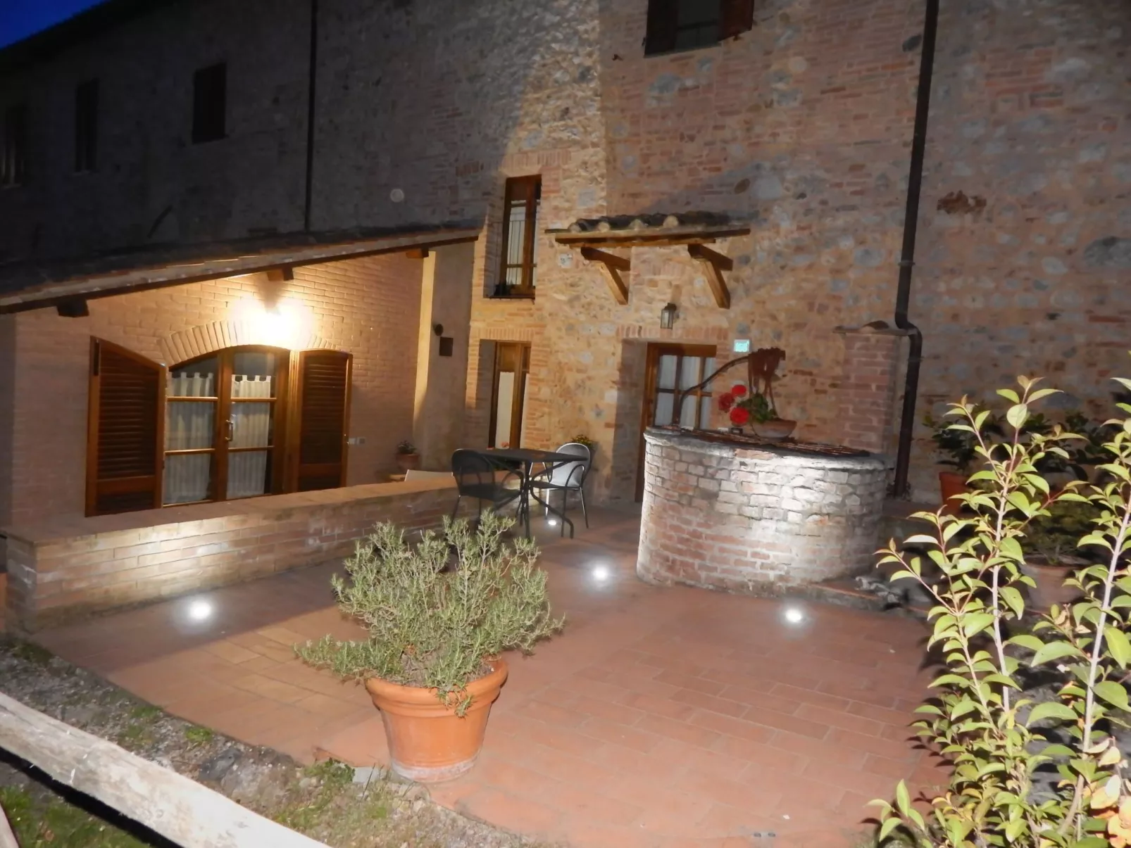 Wohnung auf dem Lande, 3 km vom Zentrum von Siena entfernt - Outside