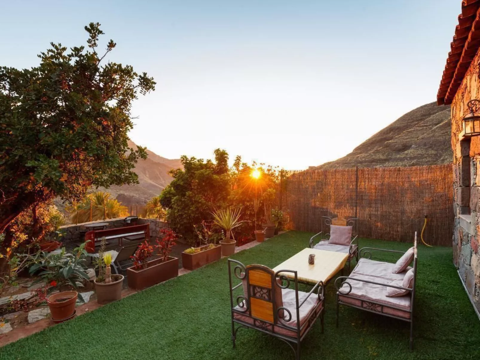 Komfortables Ferienhaus mit privatem Pool und idealer Lage im Naturpark mit Näh - Image-tags.info