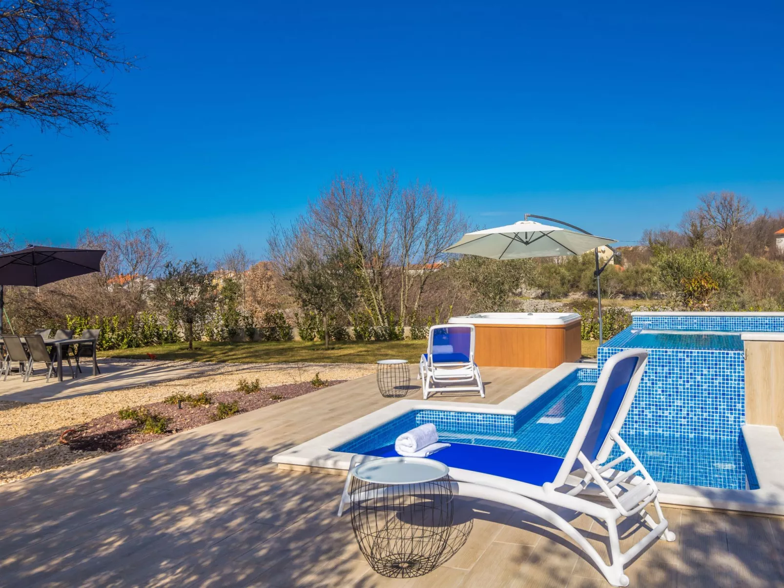 "Villa Roko" mit privatem Pool - Image-tags.info