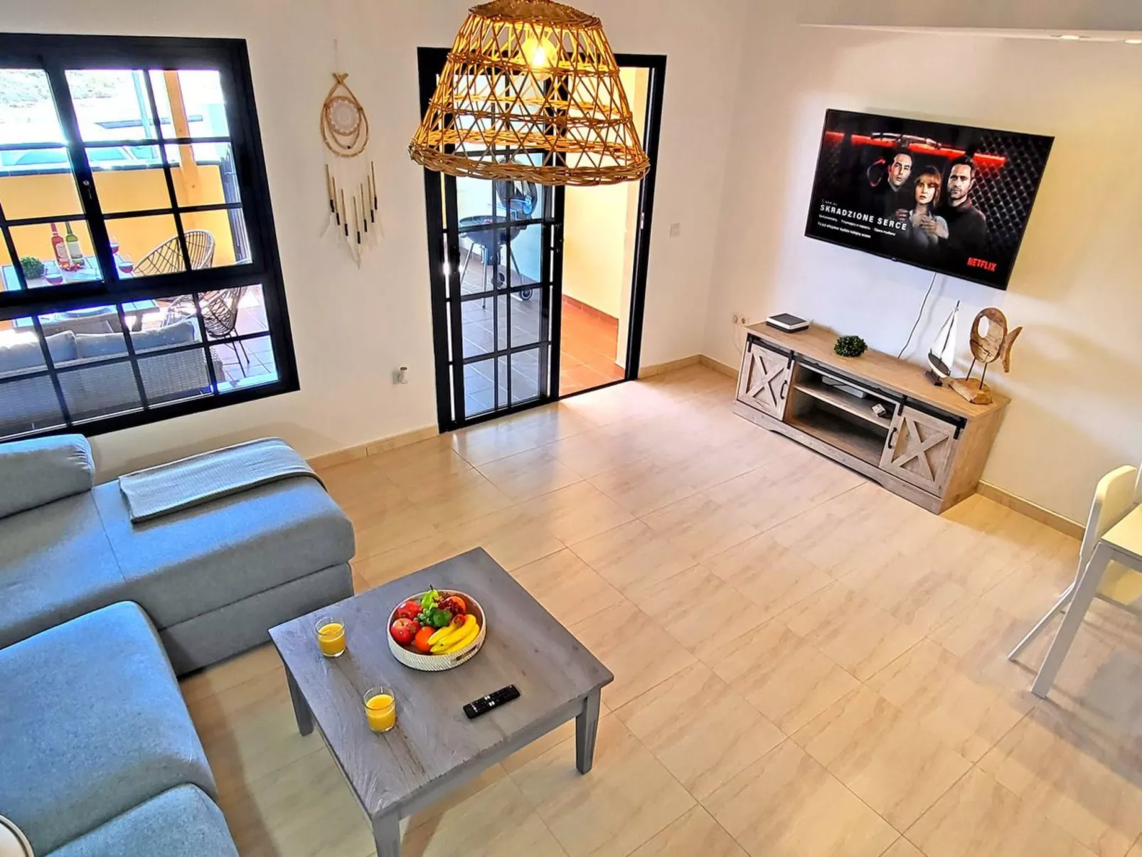 Bella Vista - Image-tags.info