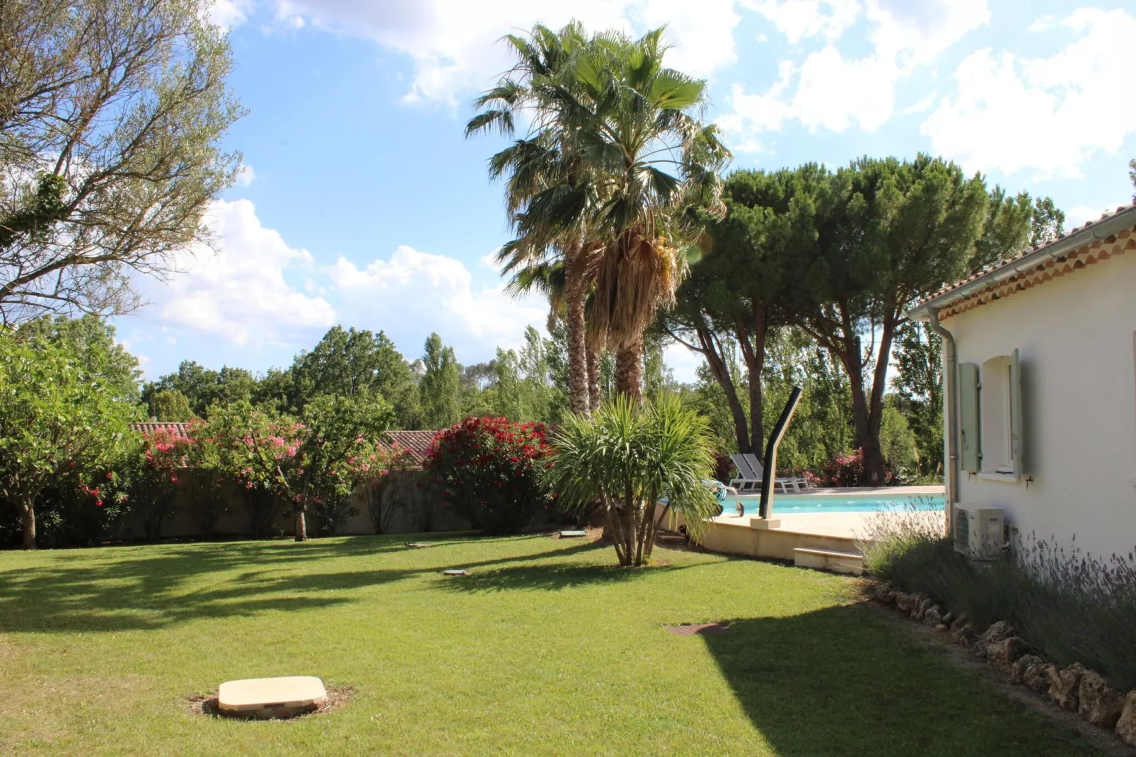 Villa des Trois Palmiers-Gardens summer