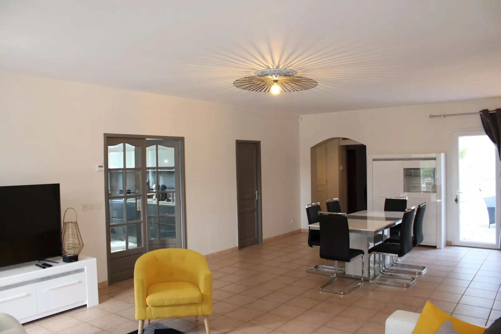 Villa des Trois Palmiers-Dining room