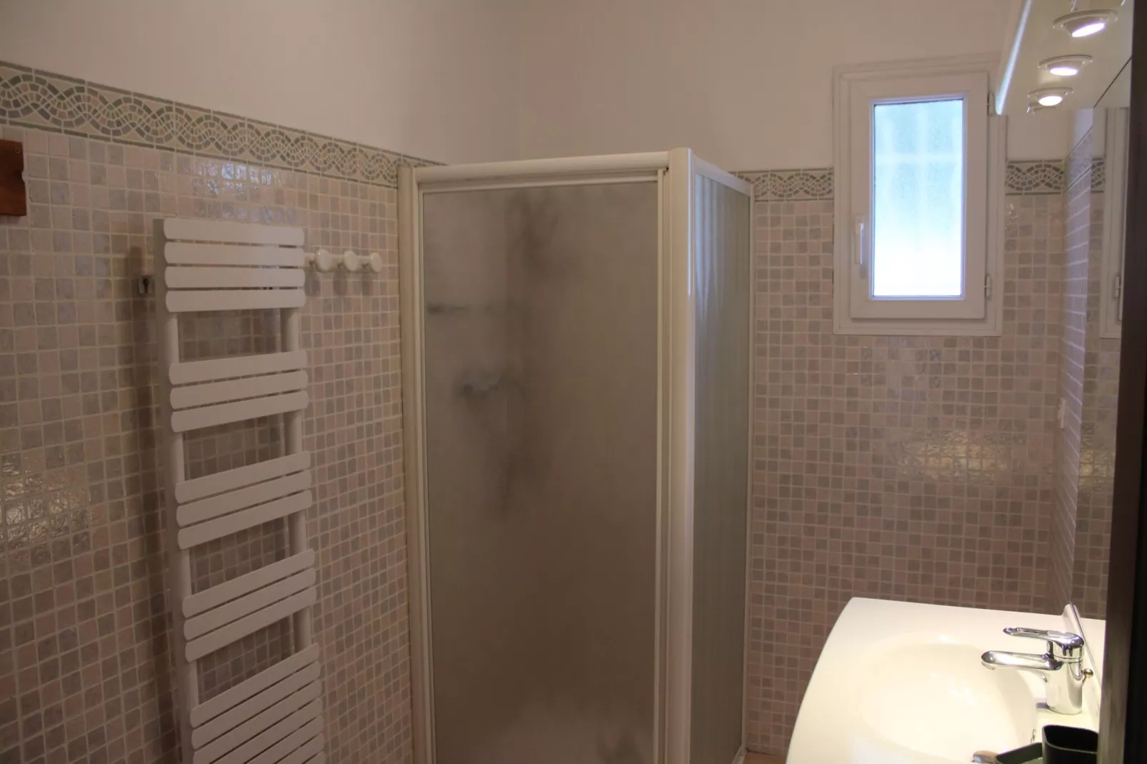 Villa des Trois Palmiers-Bathroom