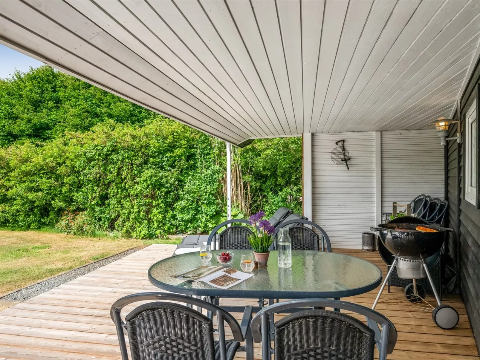 "Yorick" - 350m to the fjord - Outside