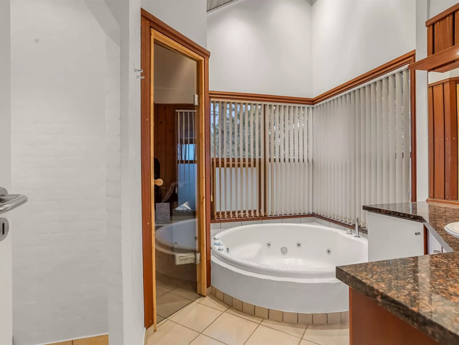 "Groa" - 50m from the sea - Inside