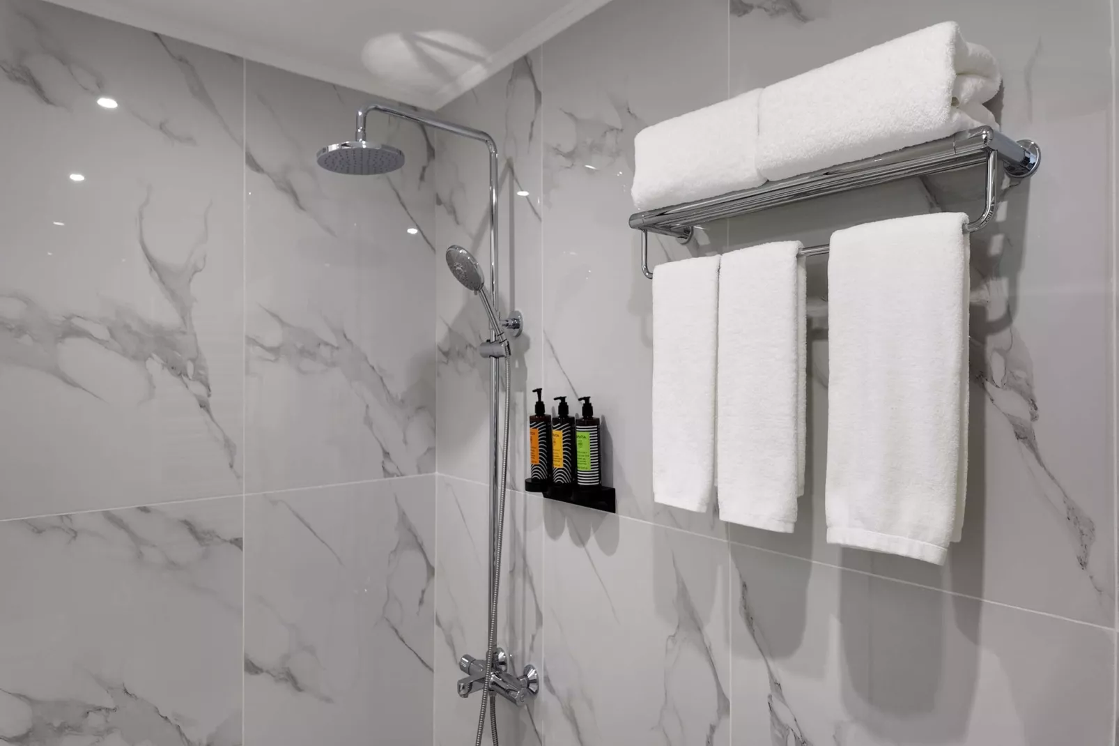 Twin Deluxe Room with Balcony-Salle de bain