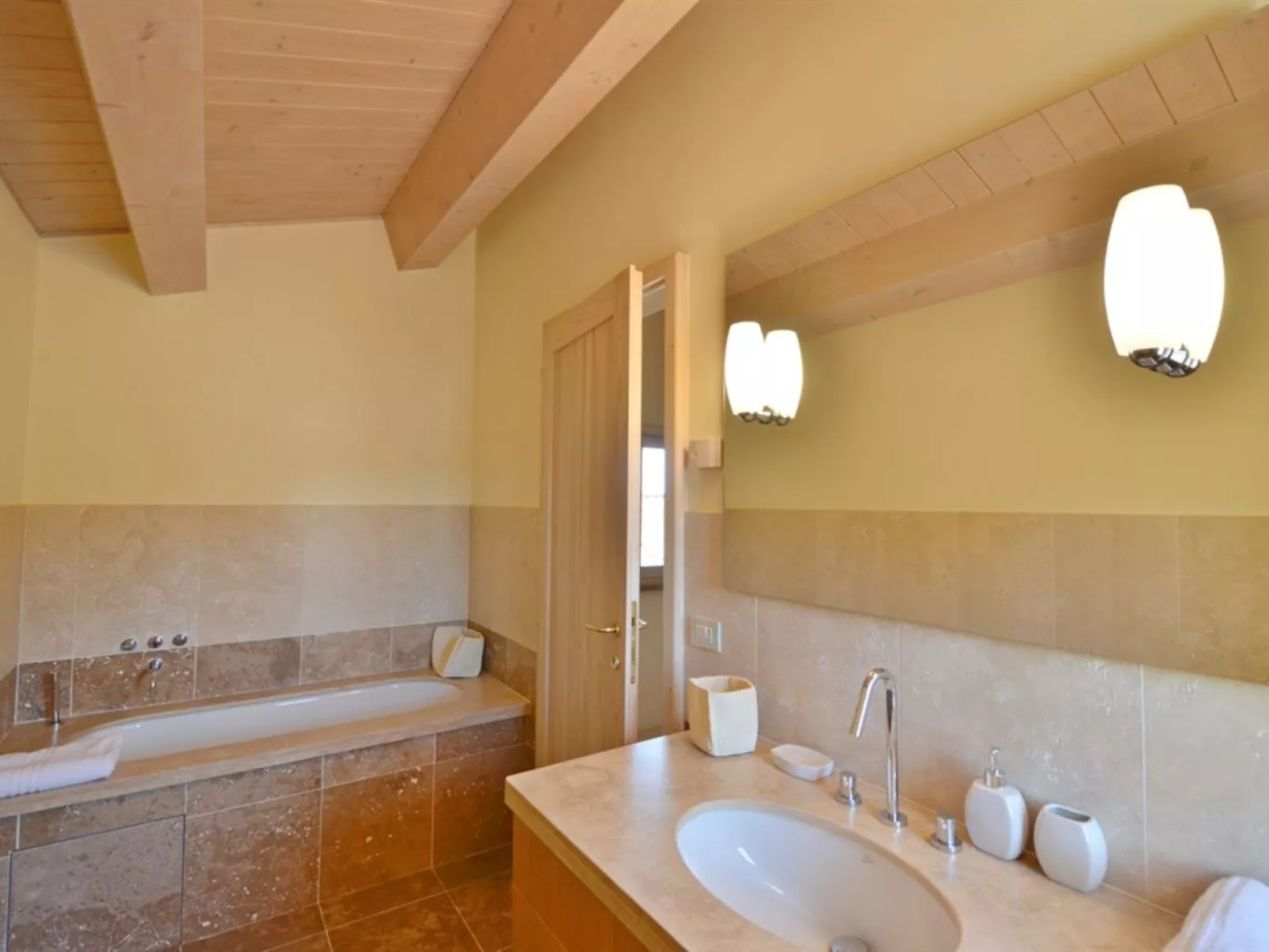 Villa Aquila - Drinnen