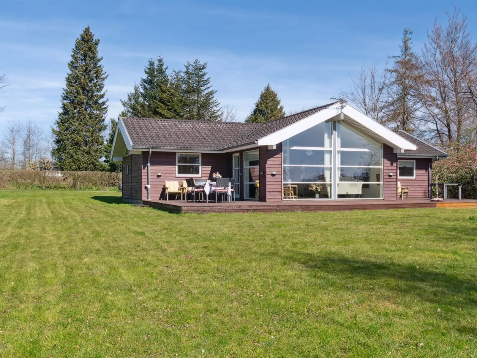 "Lauren" - 200m to the fjord-Draußen