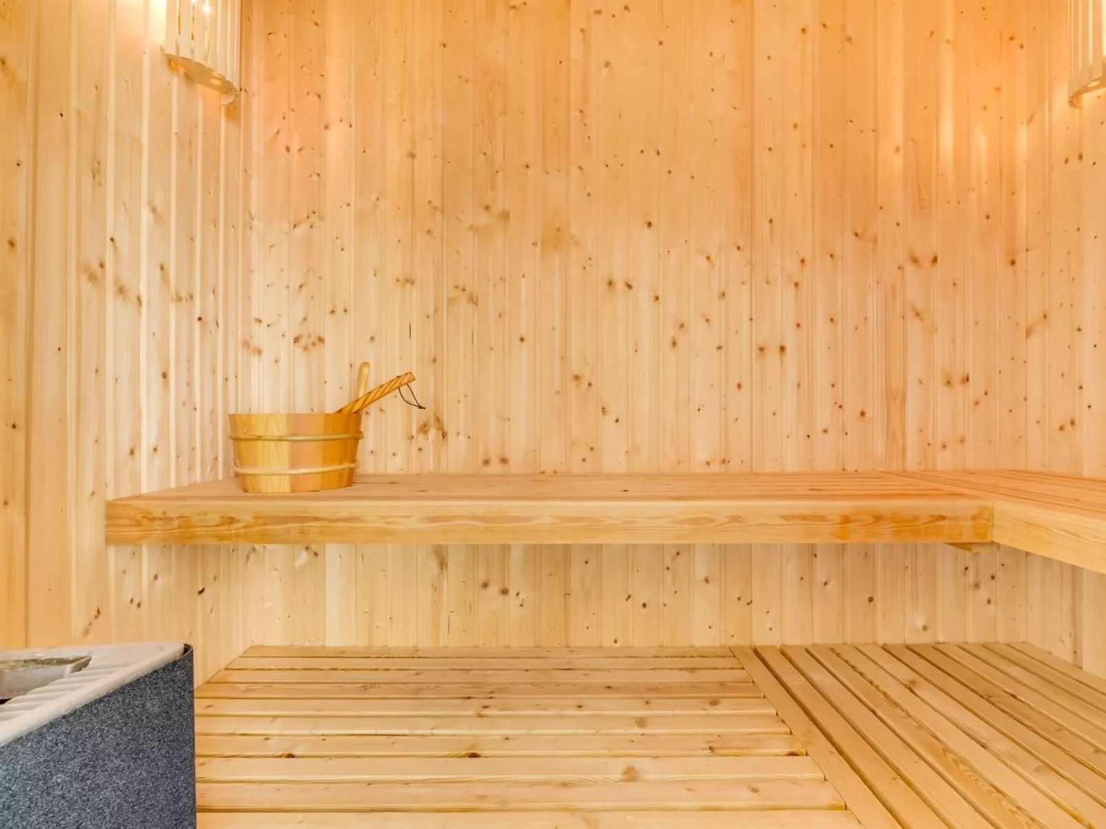 "Rebana" - 30m from the sea - Drinnen