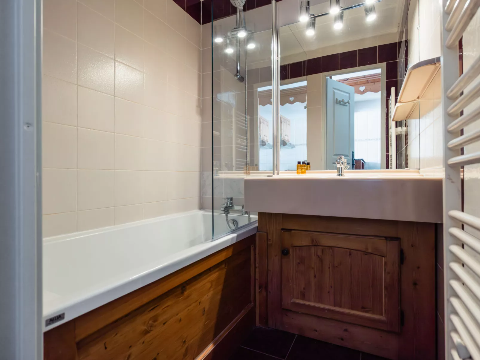 Le Cheval Blanc Classique-Drinnen