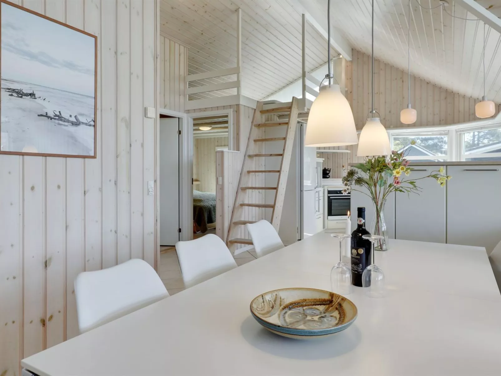 "Gyrid" - 150m from the sea-Inside