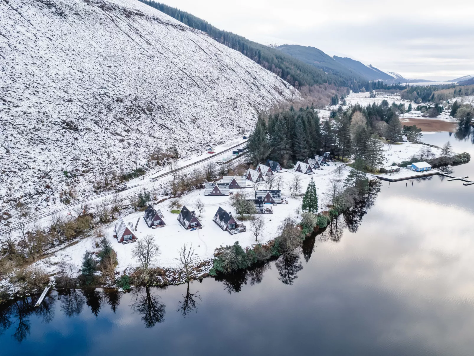 Lothlorien Lodge 4-Outside