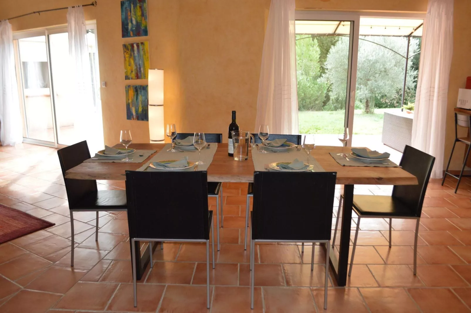 La Maison de Lisa-Dining room