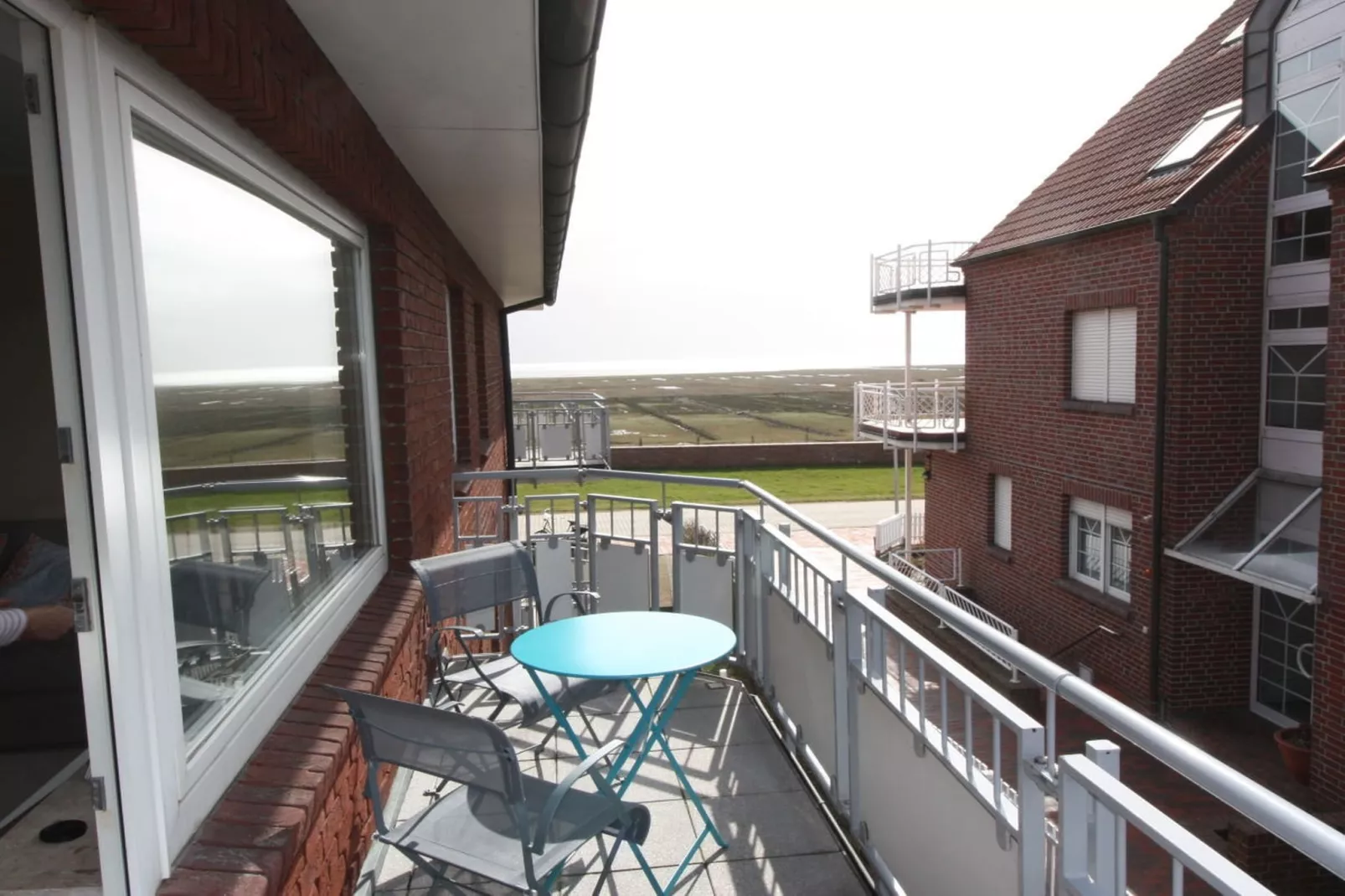 249875-Terrasse/Balkon