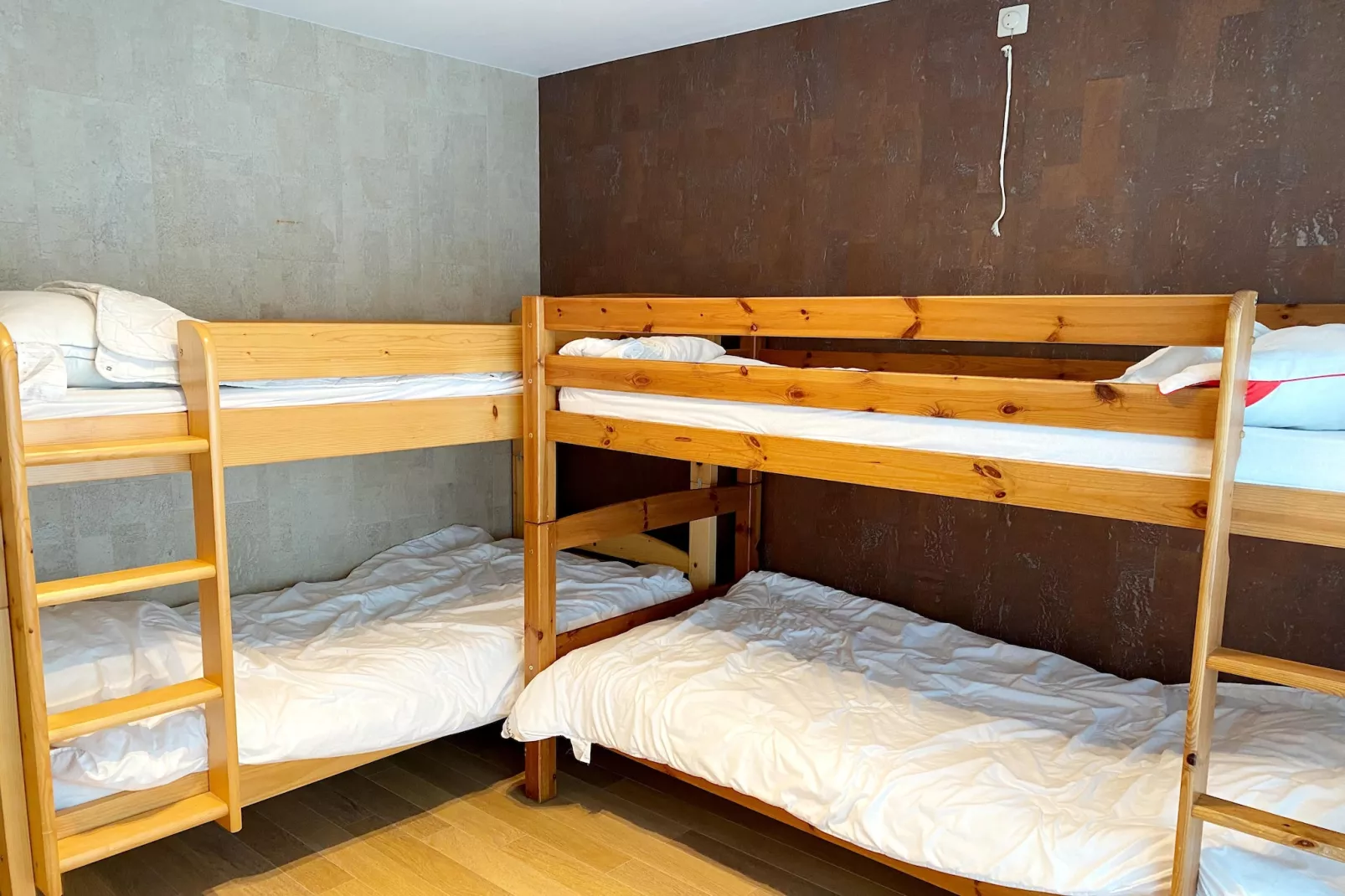 BEAULIEU 0602PK-Bedroom