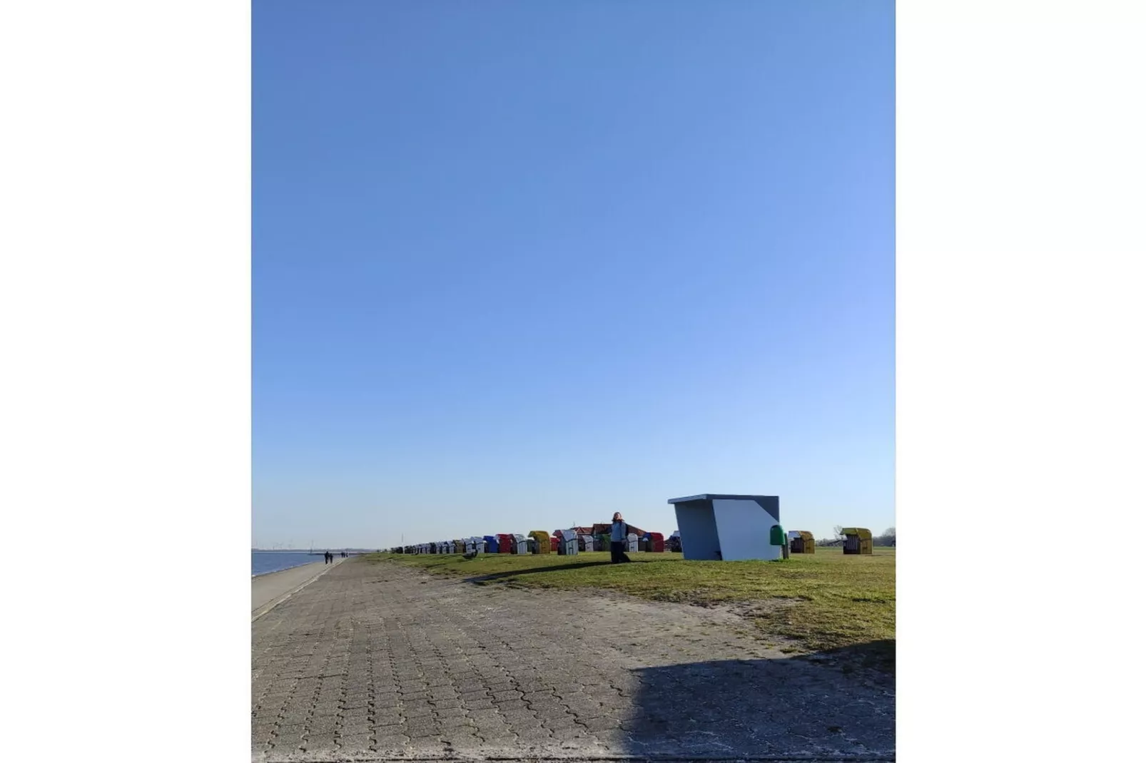 381370-Areas within 5km in summer