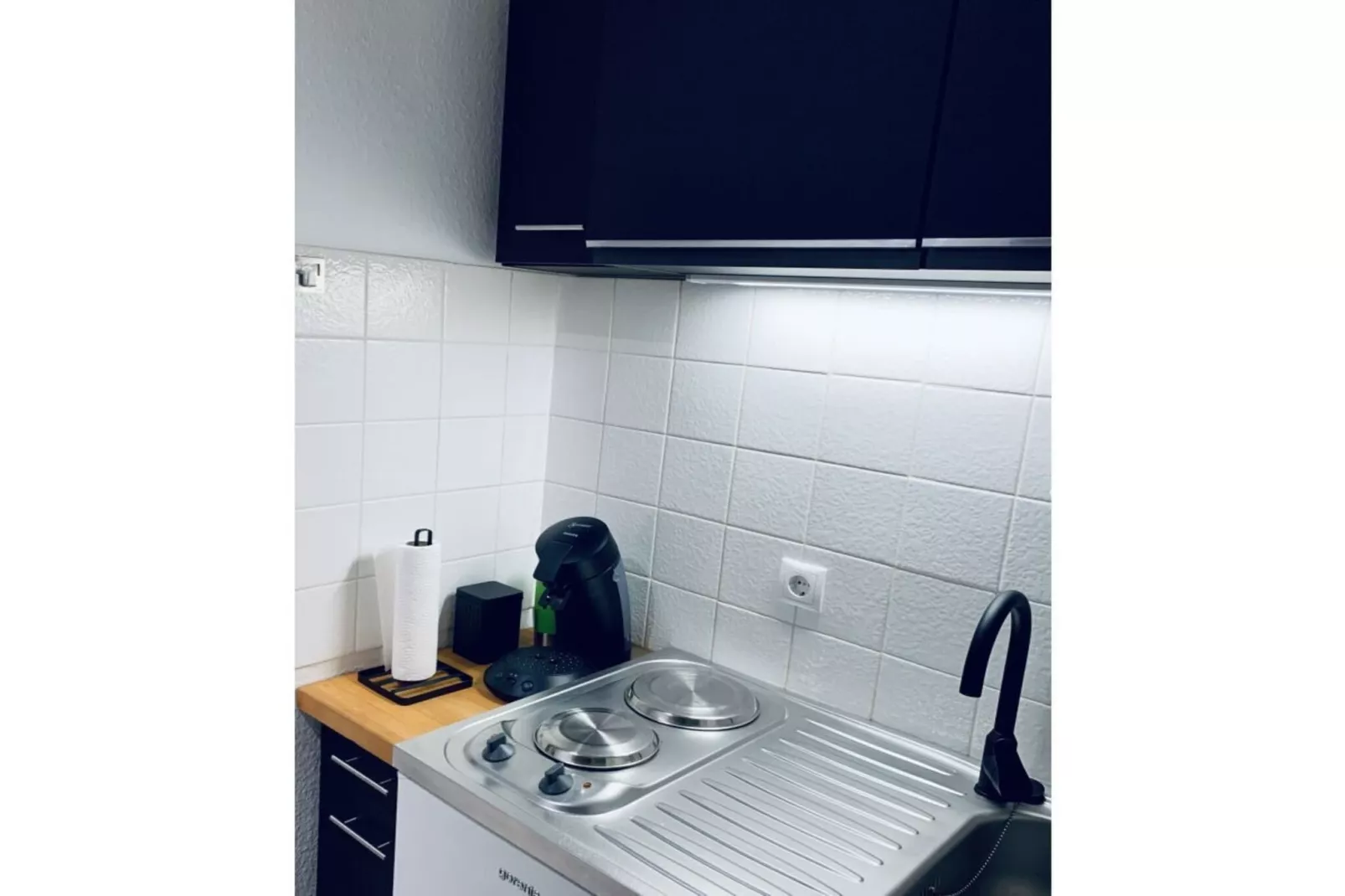 435321-Kitchen