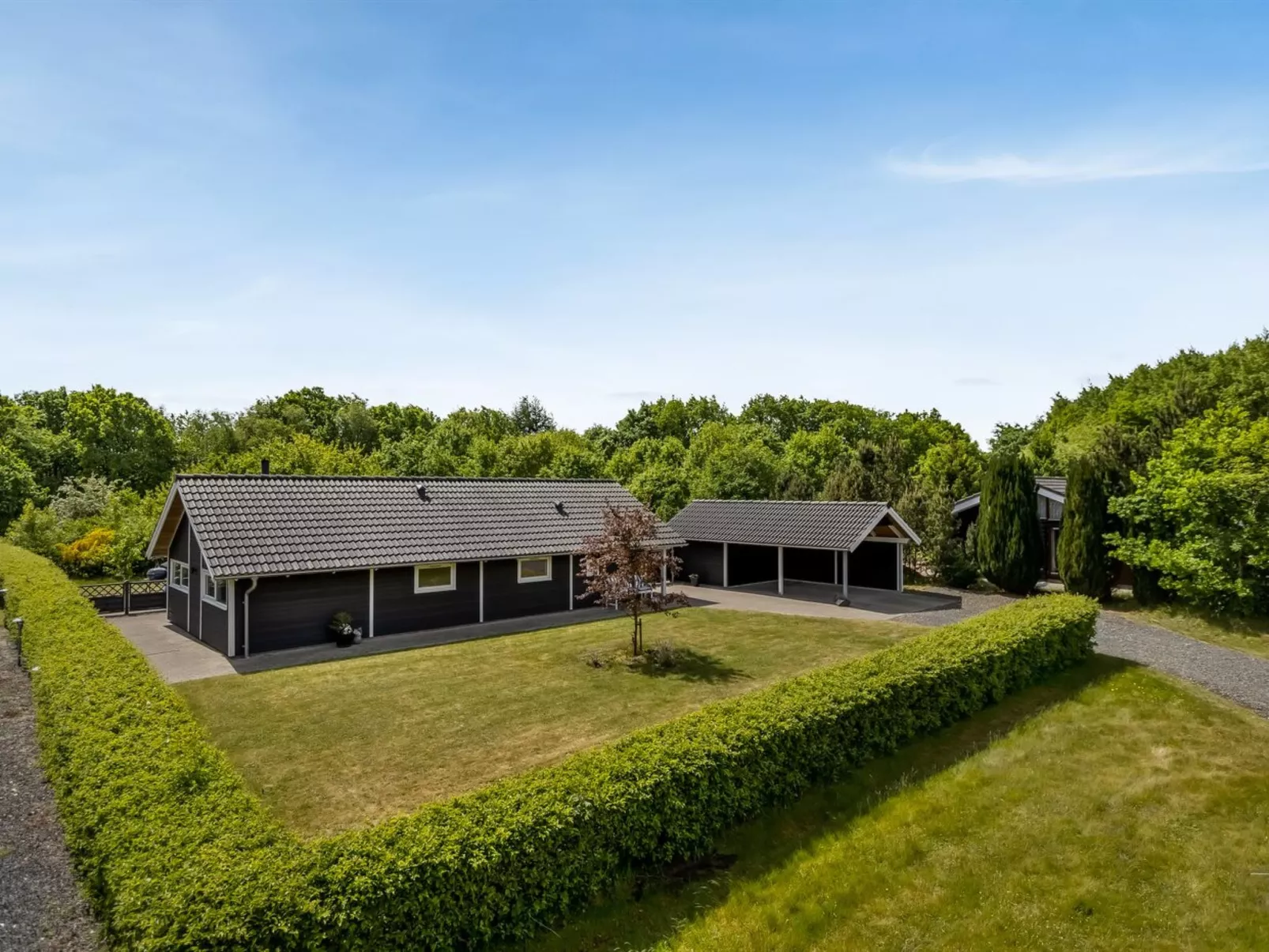 "Truels" - 30km from the sea-Draußen