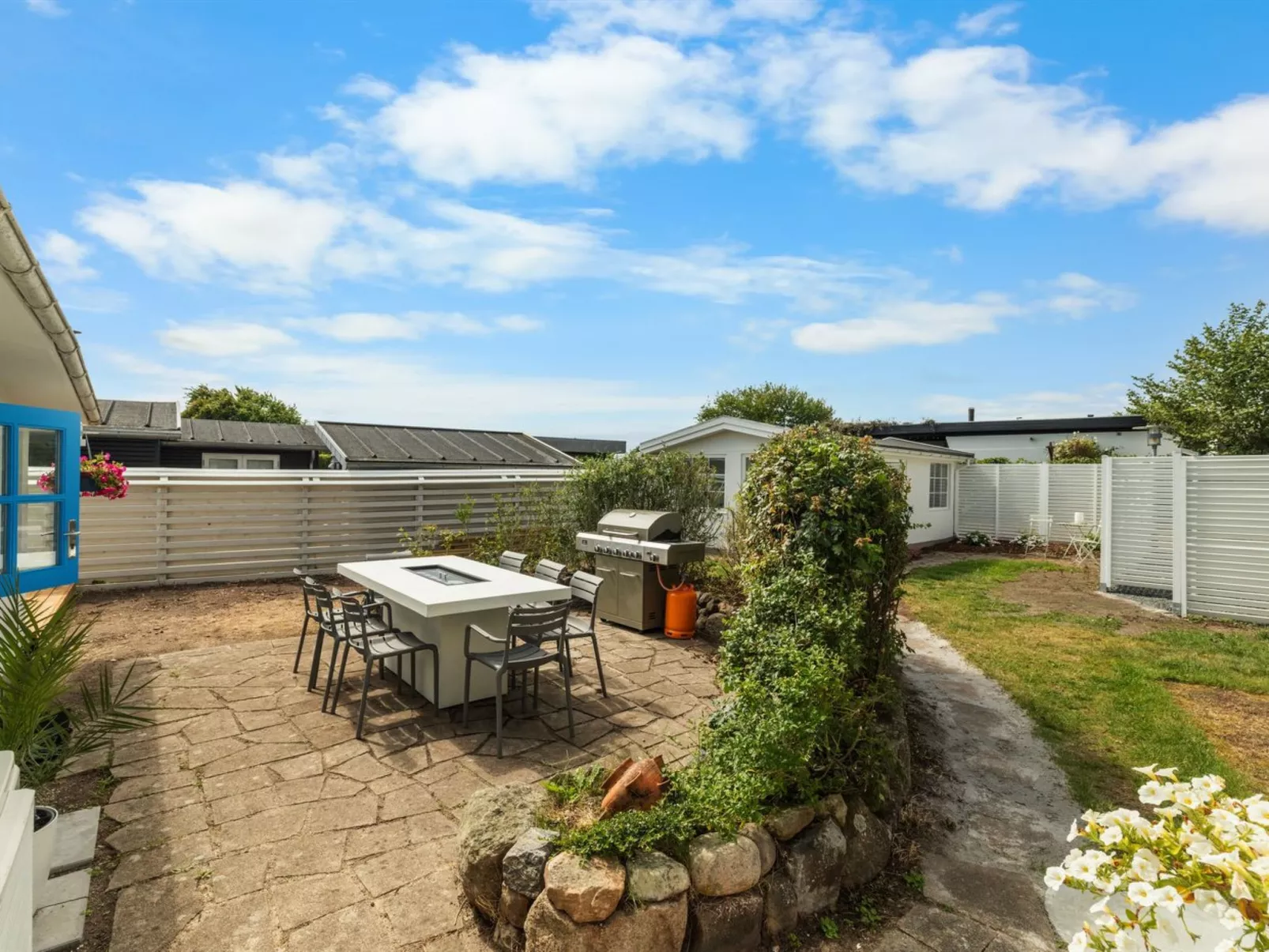 "Jorek" - 10m to the fjord - Draußen