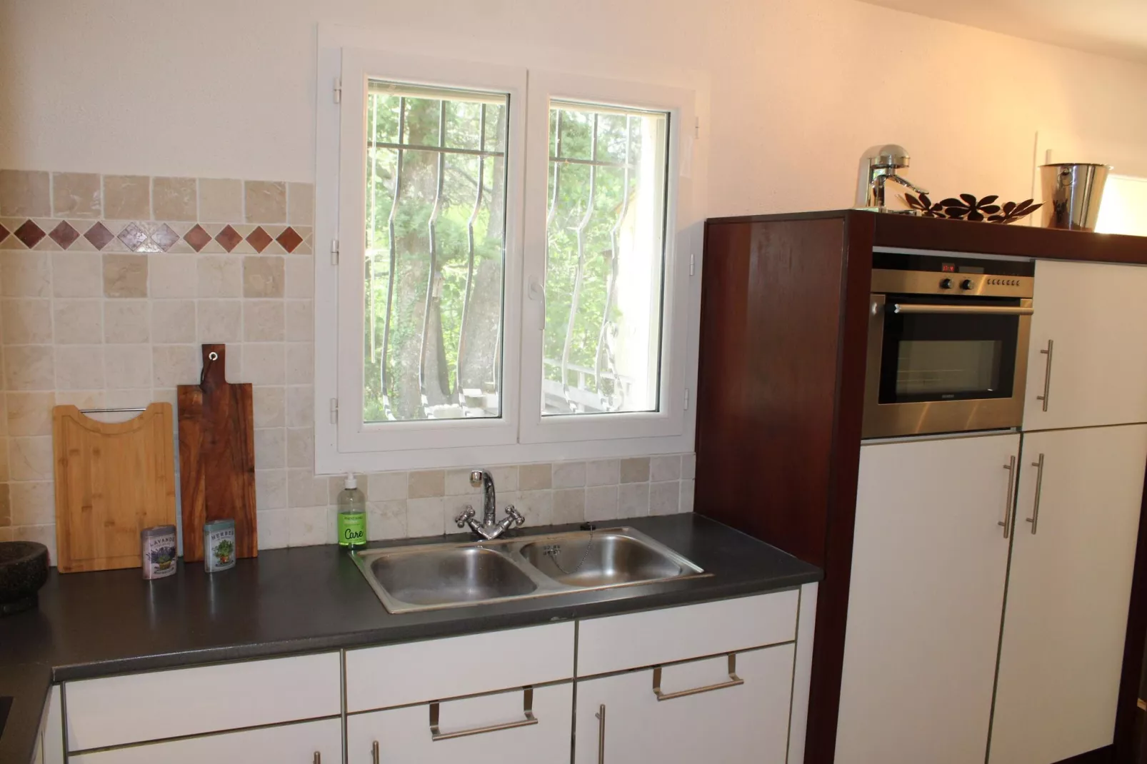 Villa Les Papillons-Kitchen